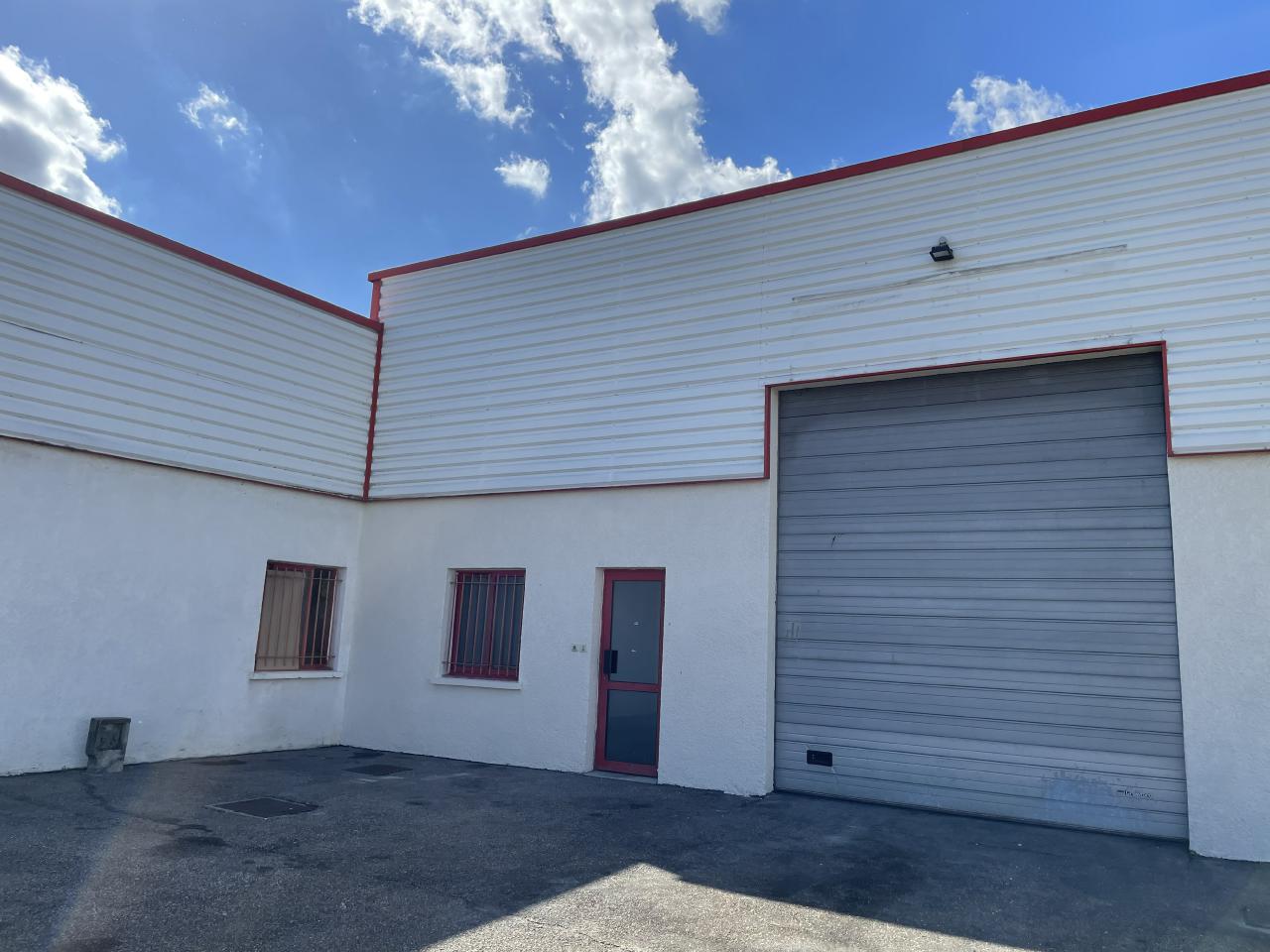 Local d'activité Meyzieu 662m² Location local d'activité Meyzieu Rhône OLACT2108902 2
